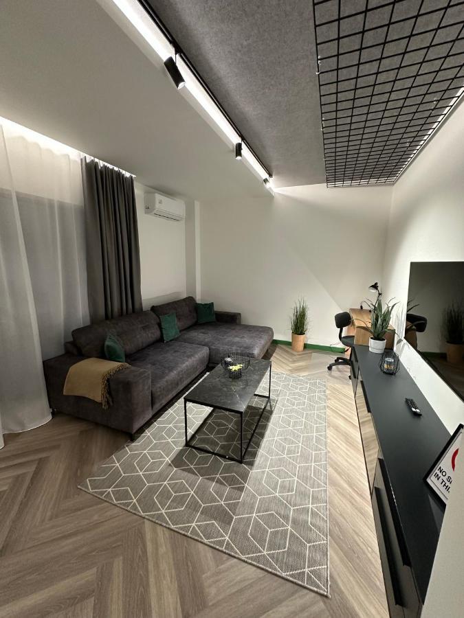 Luxury By The Lake Ap 28 Sibiu Exteriör bild