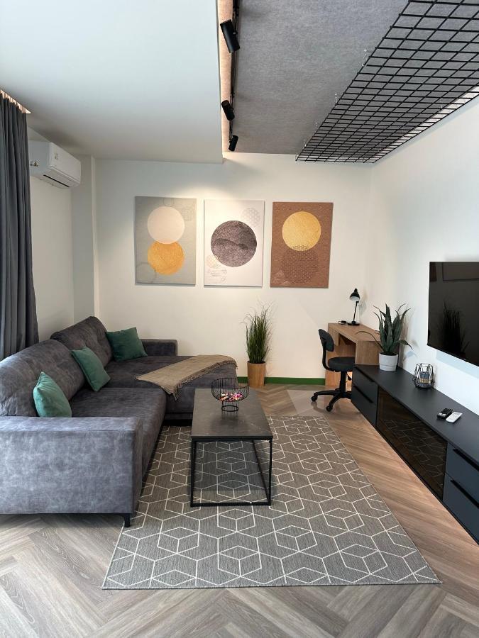 Luxury By The Lake Ap 28 Sibiu Exteriör bild
